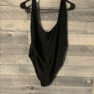 Aeri black swim suite